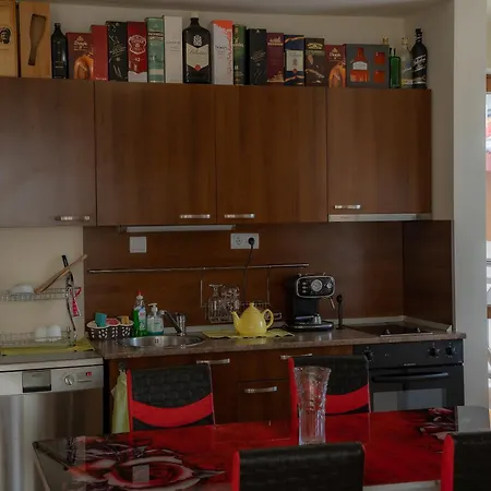 Apartment дени *